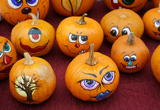 Decorating Pumpkins with Chalk Markers